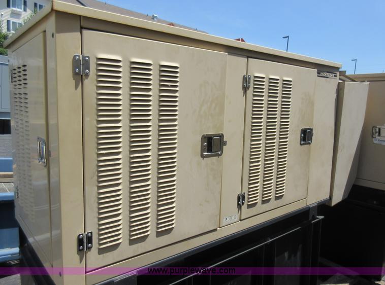 image for item K7896 (3) Generac 2000 Series generator