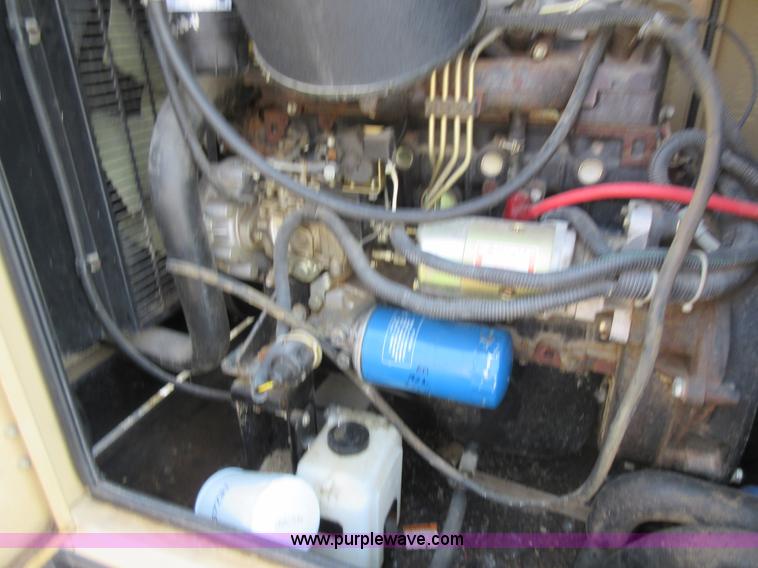 image for item K7896 (3) Generac 2000 Series generator