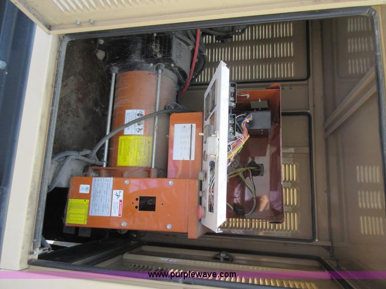 image for item K7896 (3) Generac 2000 Series generator