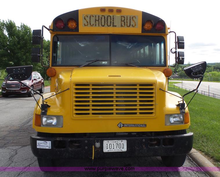 image for item K8313 1998 International 3800 school bus