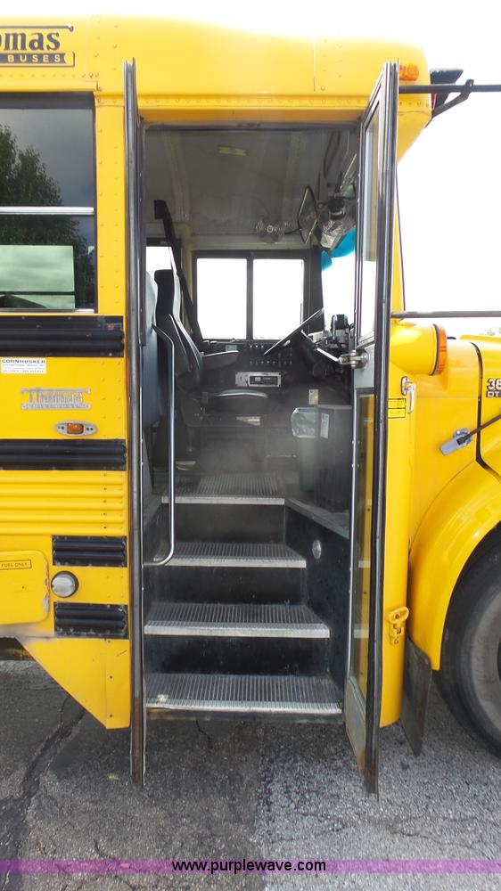 image for item K8313 1998 International 3800 school bus