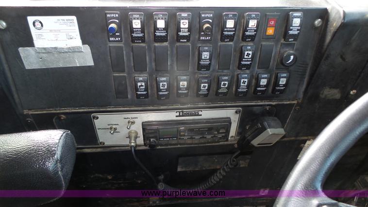 image for item K8313 1998 International 3800 school bus