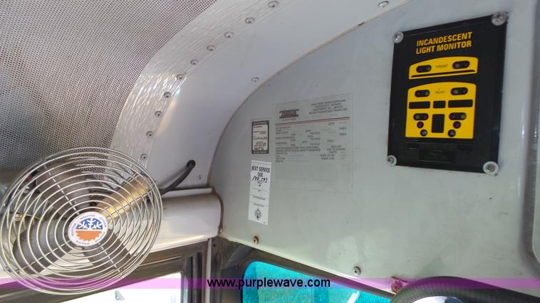 image for item K8313 1998 International 3800 school bus