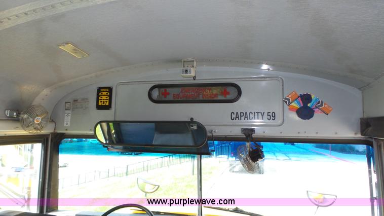 image for item K8313 1998 International 3800 school bus