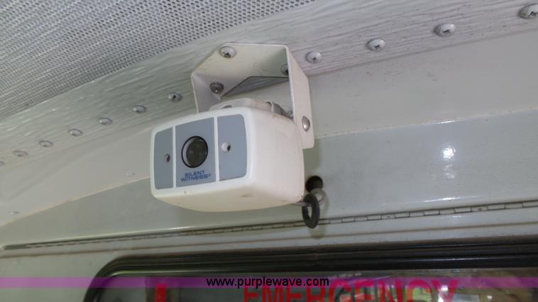 image for item K8313 1998 International 3800 school bus