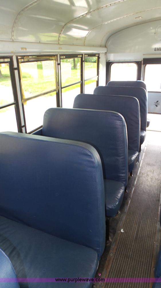 image for item K8313 1998 International 3800 school bus