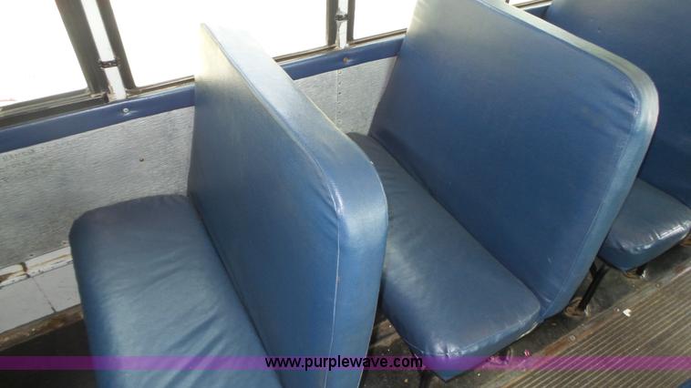 image for item K8313 1998 International 3800 school bus