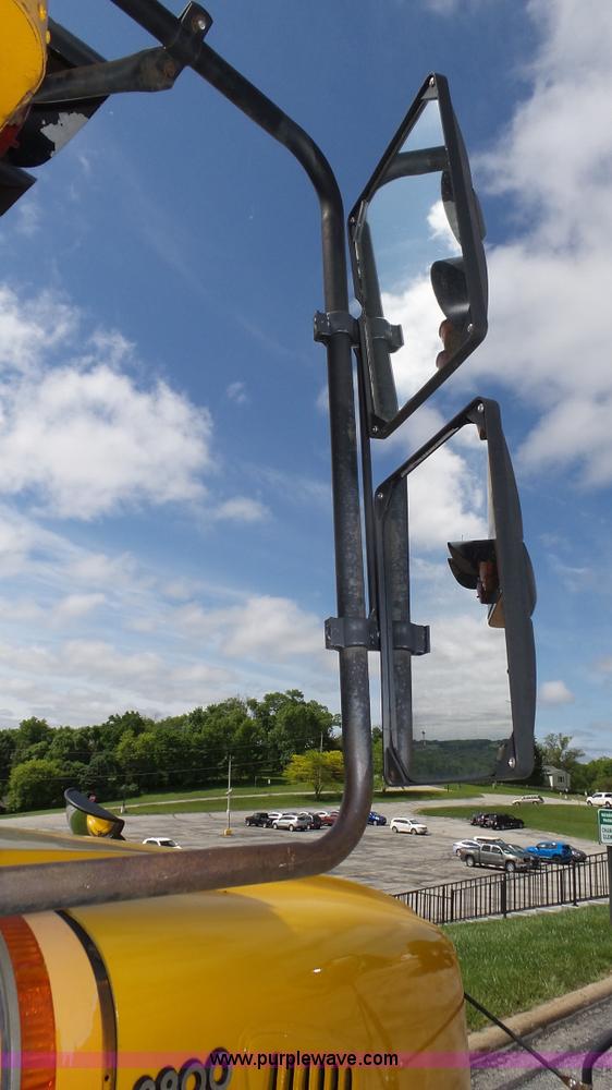 image for item K8313 1998 International 3800 school bus