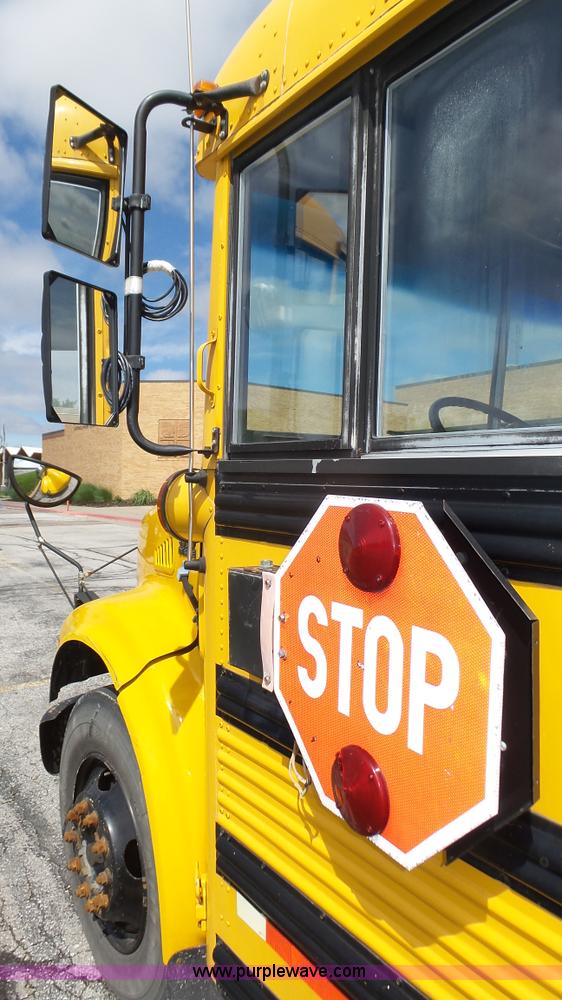 image for item K8313 1998 International 3800 school bus