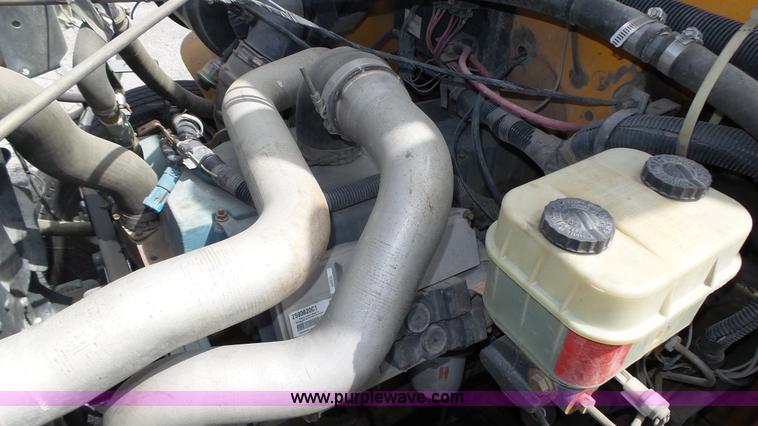 image for item K8313 1998 International 3800 school bus