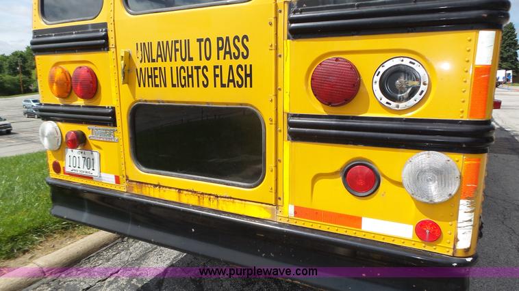 image for item K8313 1998 International 3800 school bus