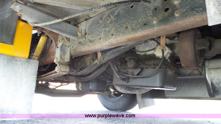 image for item K8313 1998 International 3800 school bus