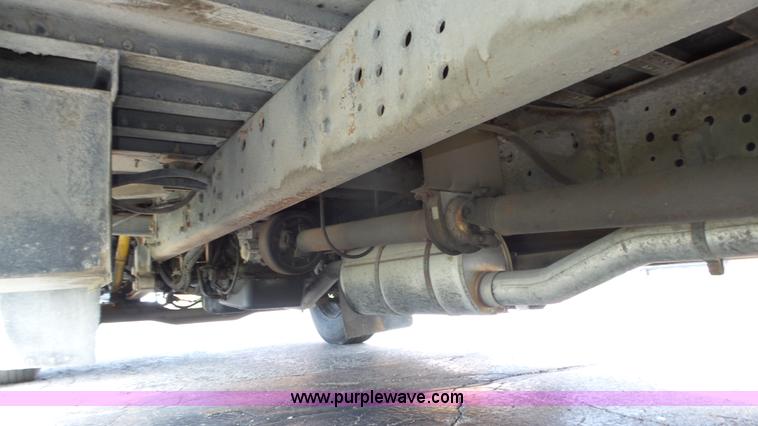 image for item K8313 1998 International 3800 school bus