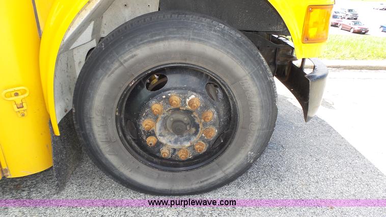 image for item K8313 1998 International 3800 school bus