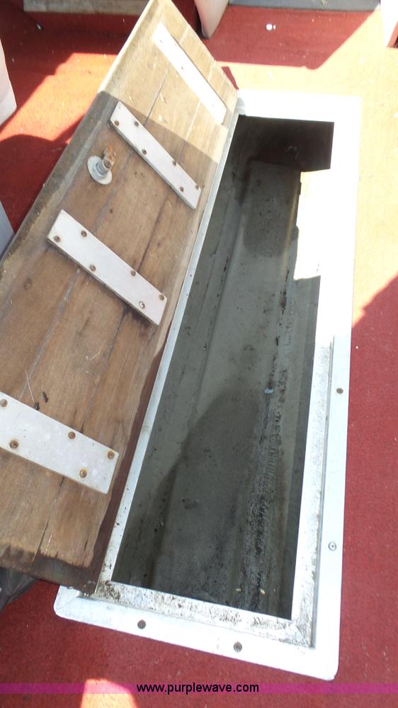 image for item K8323 1988 Glastron SSV-199 boat