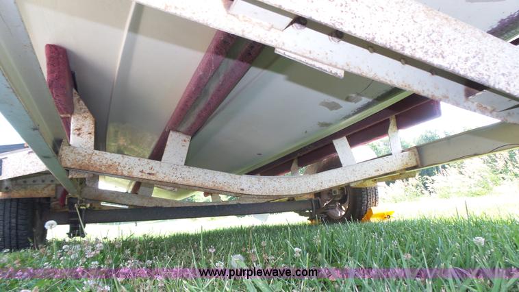 image for item K8323 1988 Glastron SSV-199 boat