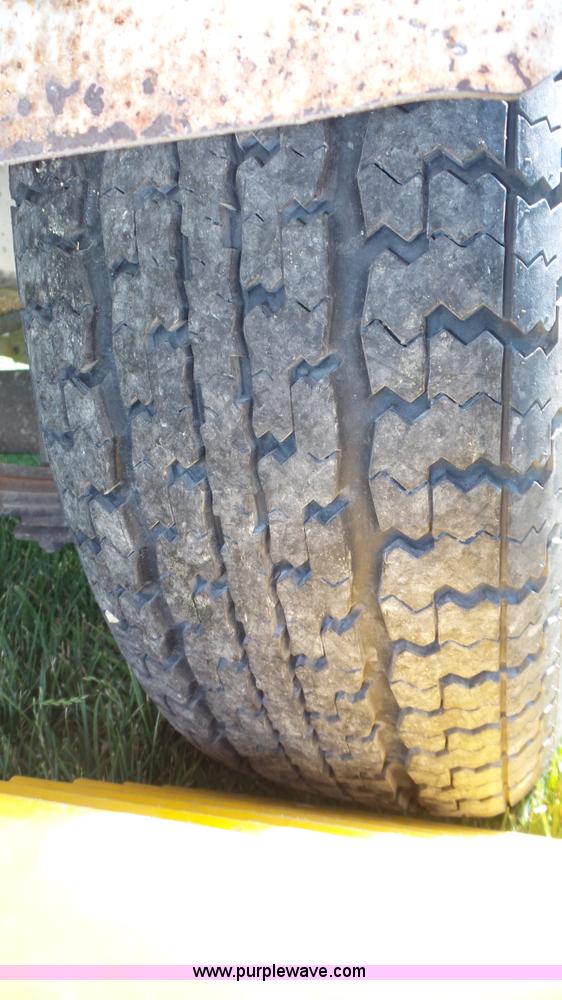 image for item K8323 1988 Glastron SSV-199 boat