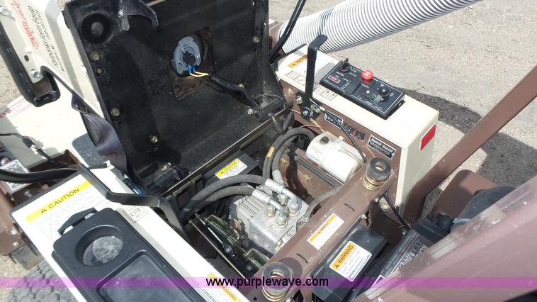 image for item K8330 Grasshopper 620T ZTR lawn mower