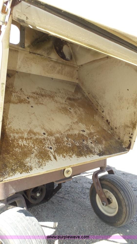 image for item K8330 Grasshopper 620T ZTR lawn mower