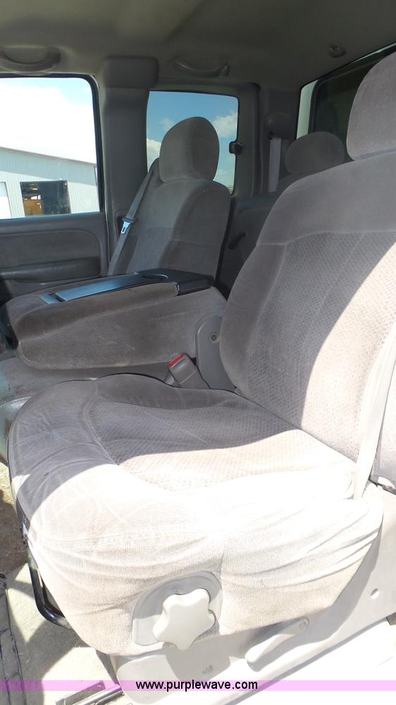 image for item K8337 2000 Chevrolet Silverado 1500 LS Z71 Ext. Cab pickup truck