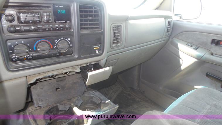 image for item K8337 2000 Chevrolet Silverado 1500 LS Z71 Ext. Cab pickup truck