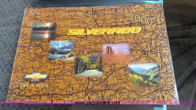 image for item K8337 2000 Chevrolet Silverado 1500 LS Z71 Ext. Cab pickup truck