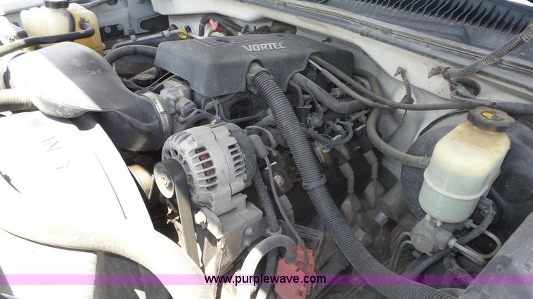 image for item K8337 2000 Chevrolet Silverado 1500 LS Z71 Ext. Cab pickup truck