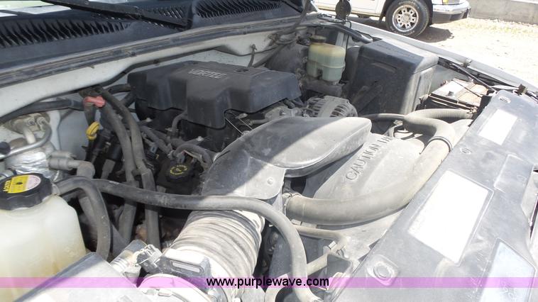 image for item K8337 2000 Chevrolet Silverado 1500 LS Z71 Ext. Cab pickup truck