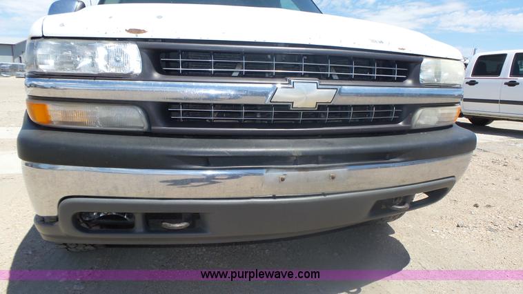 image for item K8337 2000 Chevrolet Silverado 1500 LS Z71 Ext. Cab pickup truck