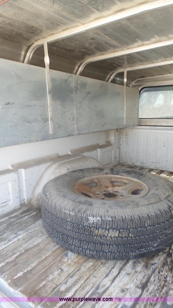 image for item K8337 2000 Chevrolet Silverado 1500 LS Z71 Ext. Cab pickup truck