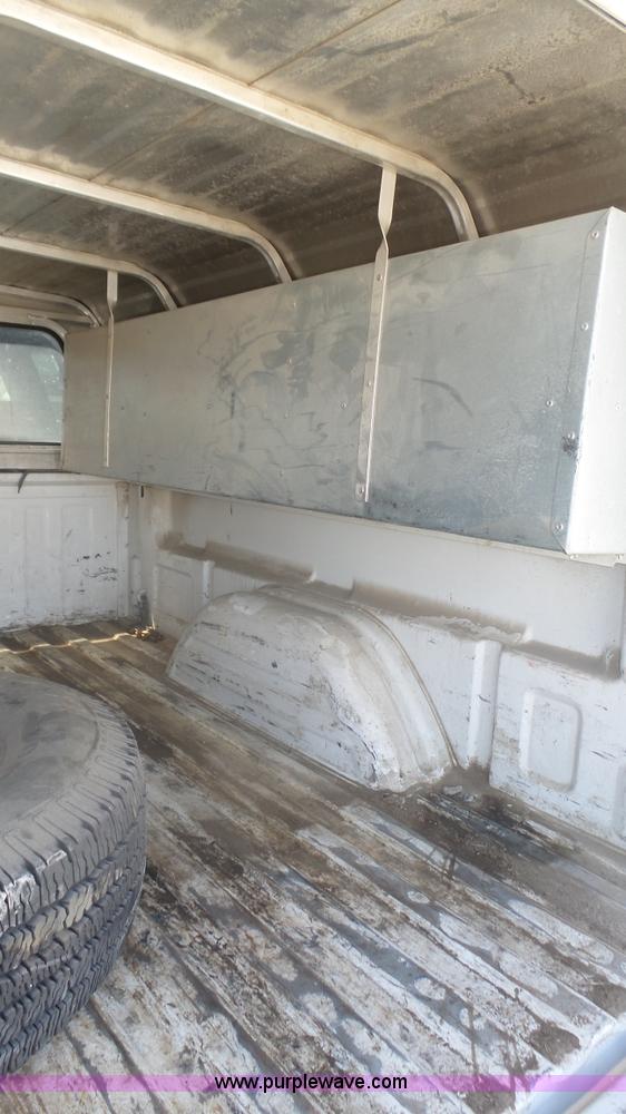 image for item K8337 2000 Chevrolet Silverado 1500 LS Z71 Ext. Cab pickup truck