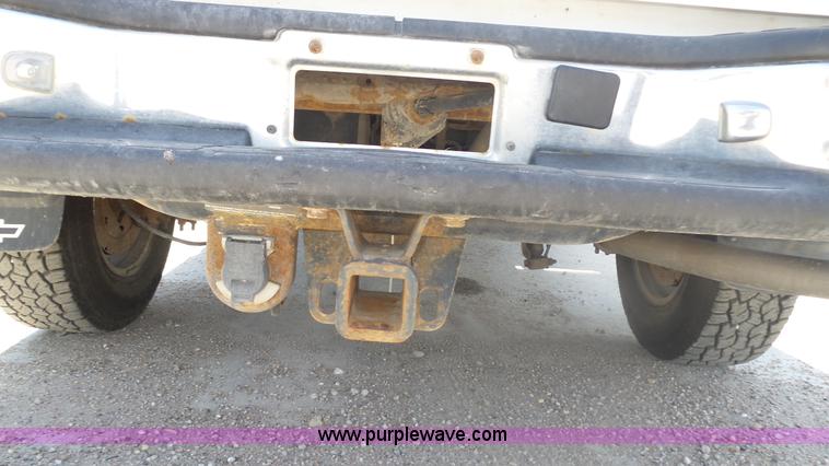 image for item K8337 2000 Chevrolet Silverado 1500 LS Z71 Ext. Cab pickup truck