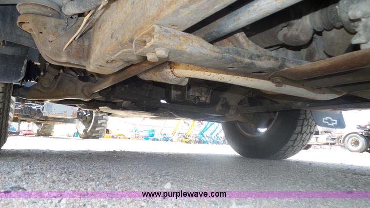 image for item K8337 2000 Chevrolet Silverado 1500 LS Z71 Ext. Cab pickup truck