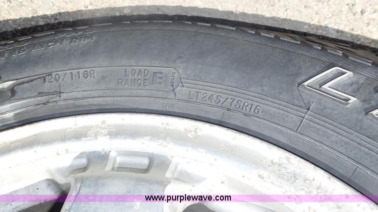 image for item K8337 2000 Chevrolet Silverado 1500 LS Z71 Ext. Cab pickup truck