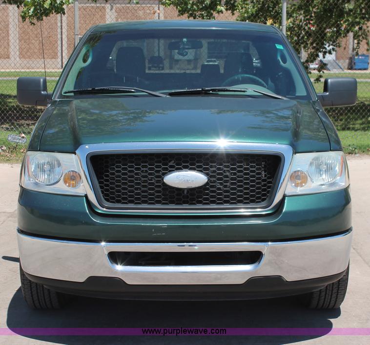 image for item K8808 2007 Ford F150 XLT SuperCab pickup truck