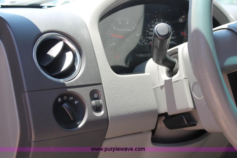 image for item K8808 2007 Ford F150 XLT SuperCab pickup truck