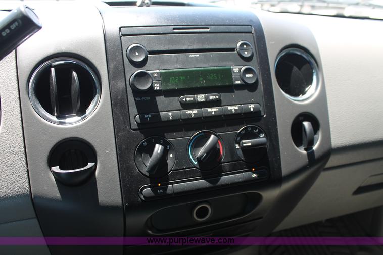 image for item K8808 2007 Ford F150 XLT SuperCab pickup truck