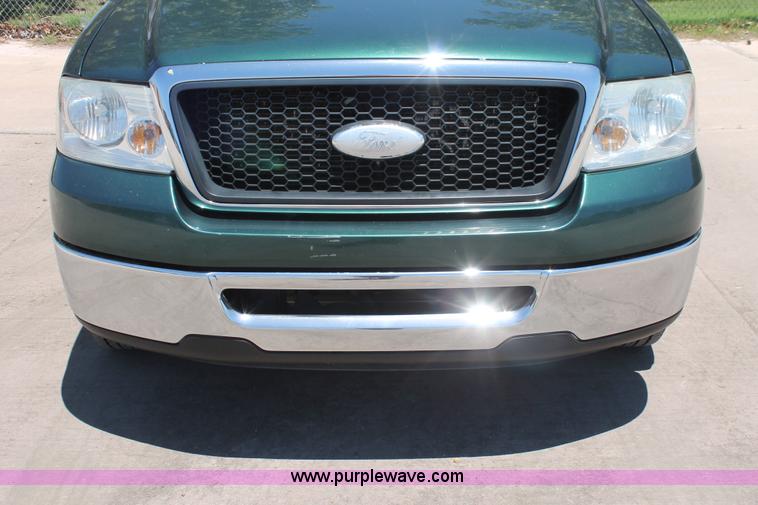 image for item K8808 2007 Ford F150 XLT SuperCab pickup truck