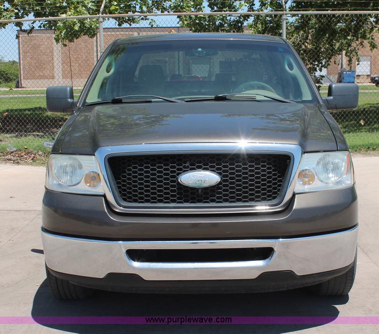 image for item K8809 2008 Ford F150 XLT SuperCrew pickup truck