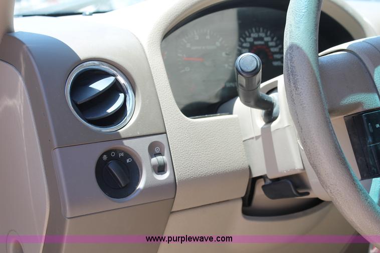 image for item K8809 2008 Ford F150 XLT SuperCrew pickup truck