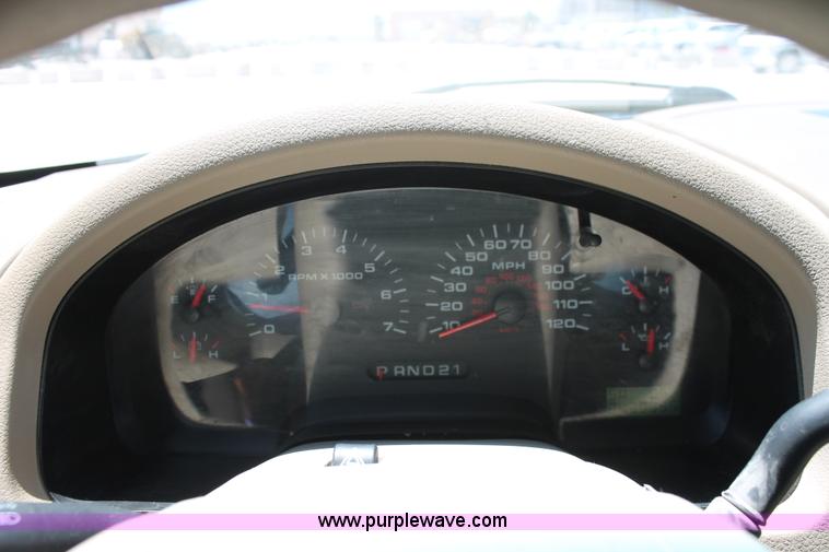 image for item K8809 2008 Ford F150 XLT SuperCrew pickup truck