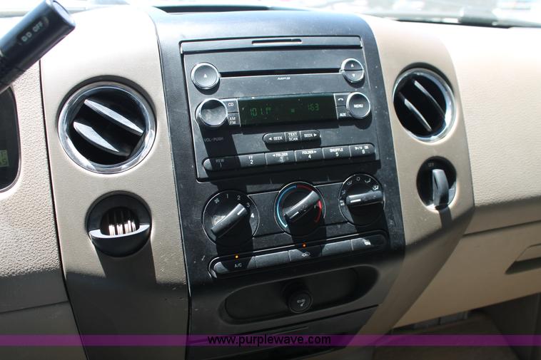 image for item K8809 2008 Ford F150 XLT SuperCrew pickup truck