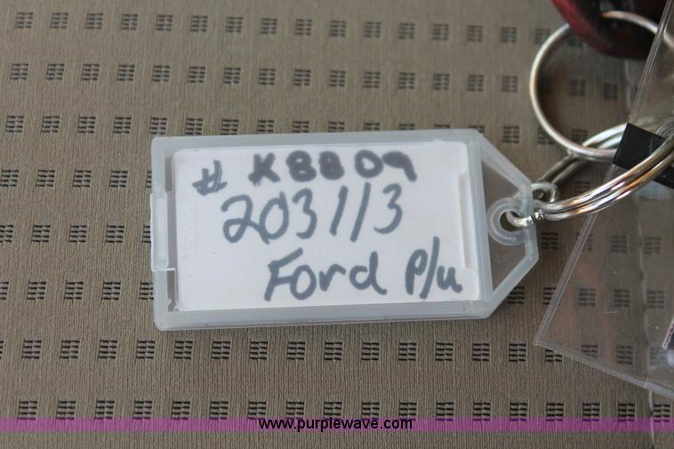 image for item K8809 2008 Ford F150 XLT SuperCrew pickup truck