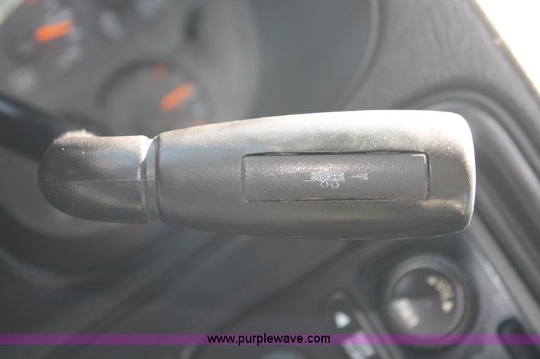 image for item K8812 2004 Chevrolet Silverado 1500 Ext. Cab pickup truck