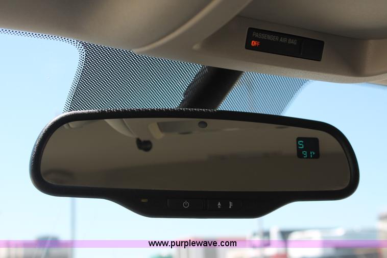 image for item K8820 2008 Chevrolet Silverado 1500 LT Crew Cab pickup truck