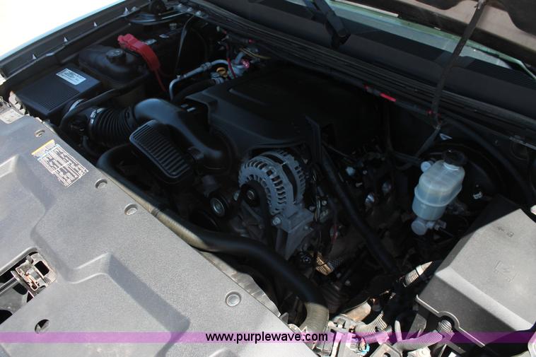 image for item K8820 2008 Chevrolet Silverado 1500 LT Crew Cab pickup truck