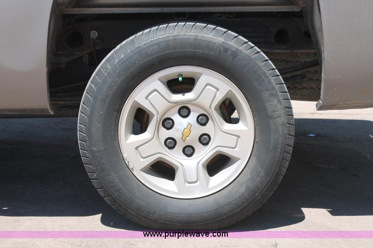 image for item K8820 2008 Chevrolet Silverado 1500 LT Crew Cab pickup truck