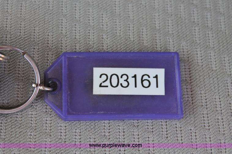 image for item K8820 2008 Chevrolet Silverado 1500 LT Crew Cab pickup truck