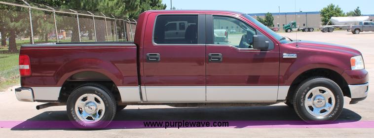image for item K8824 2005 Ford F150 XLT SuperCrew pickup truck