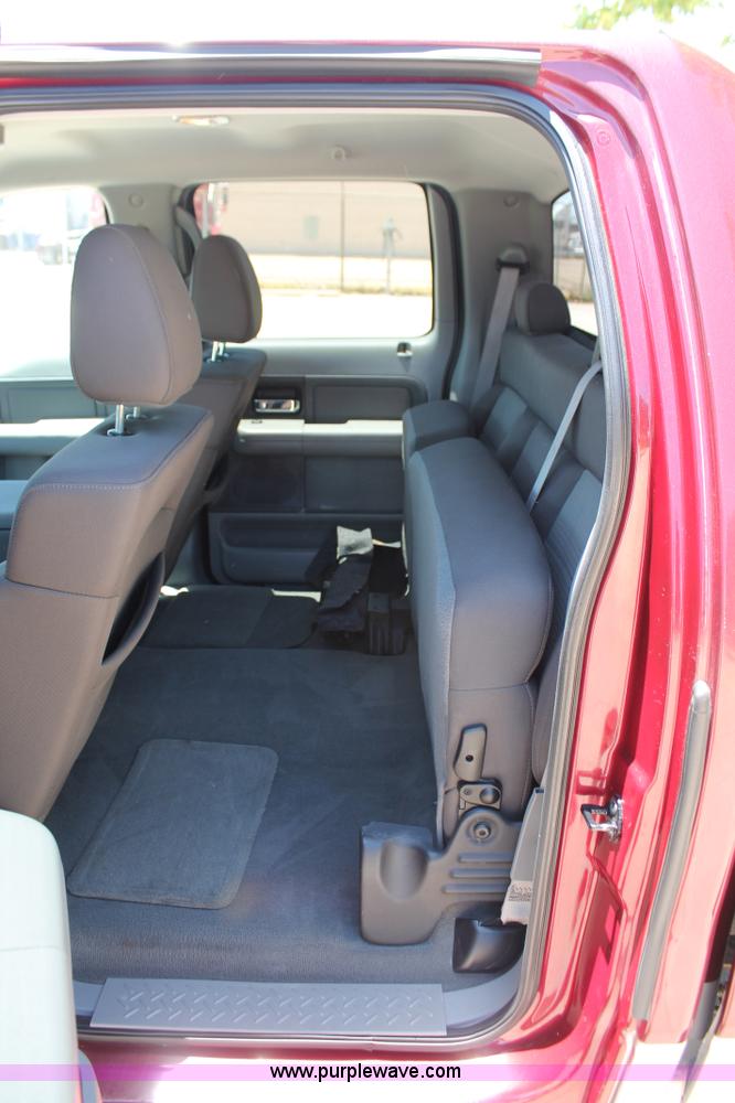 image for item K8824 2005 Ford F150 XLT SuperCrew pickup truck